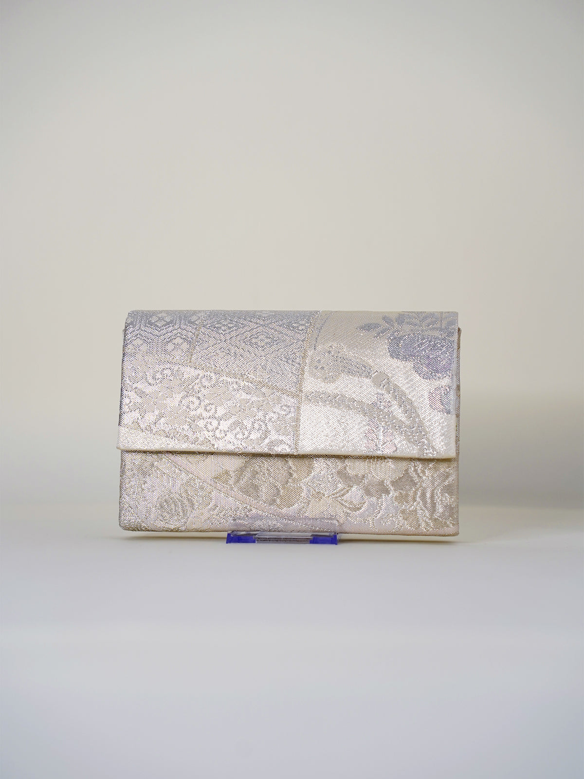 Obi Clutch Bag - 銀雪 / Small