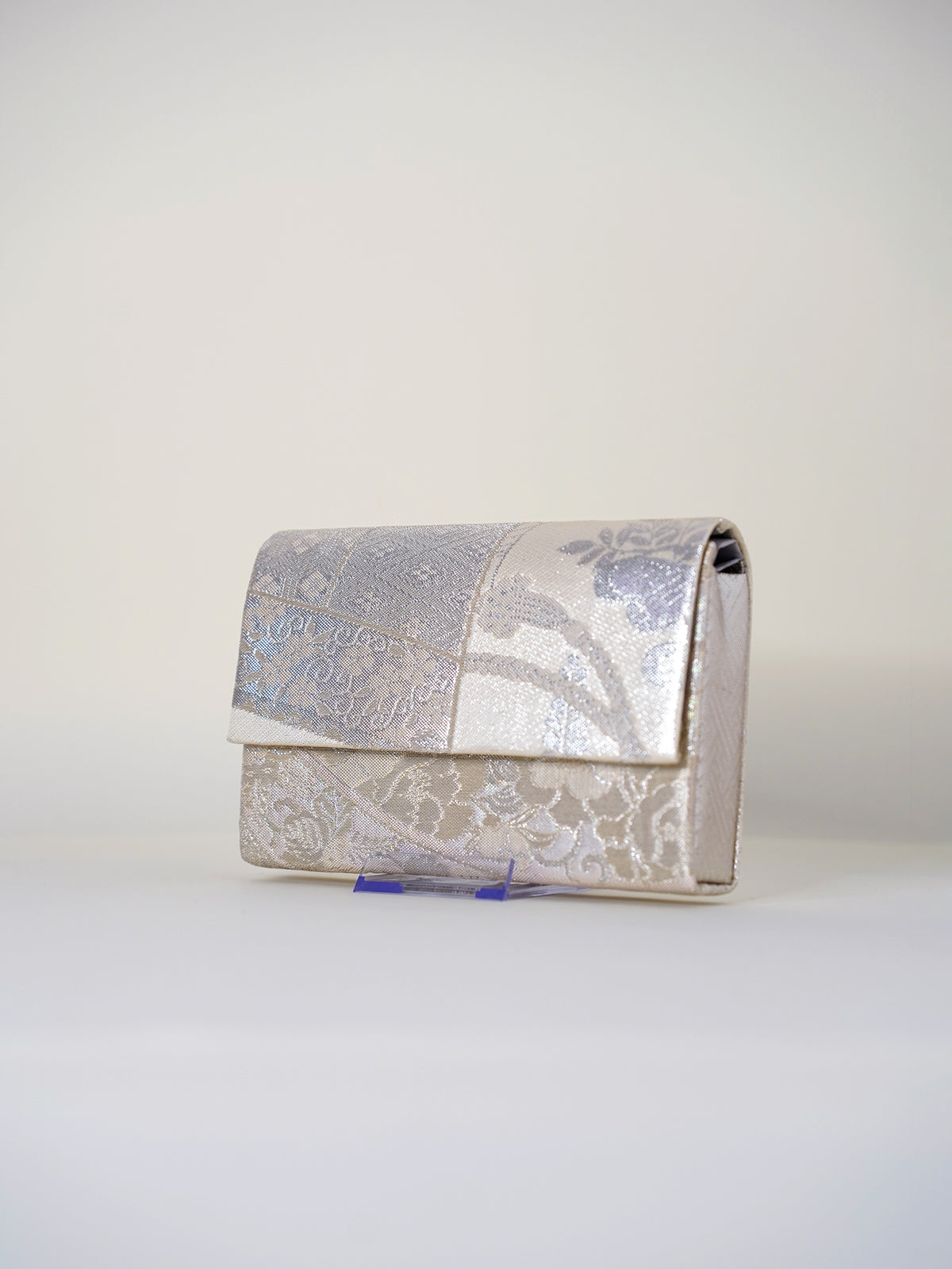 Obi Clutch Bag - 銀雪 / Small